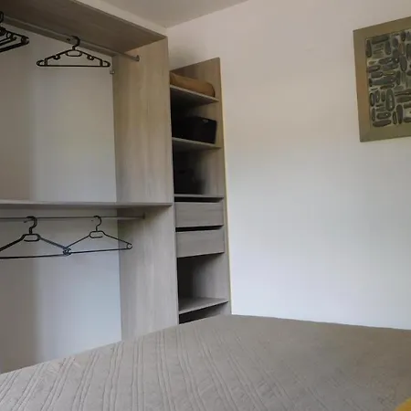 Relais De La Tour Bed & Breakfast 3*
