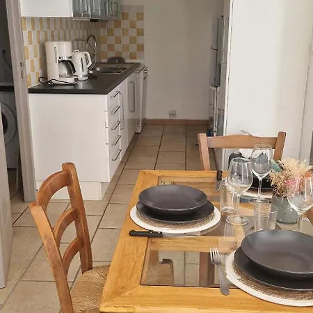Relais De La Tour Bed & Breakfast