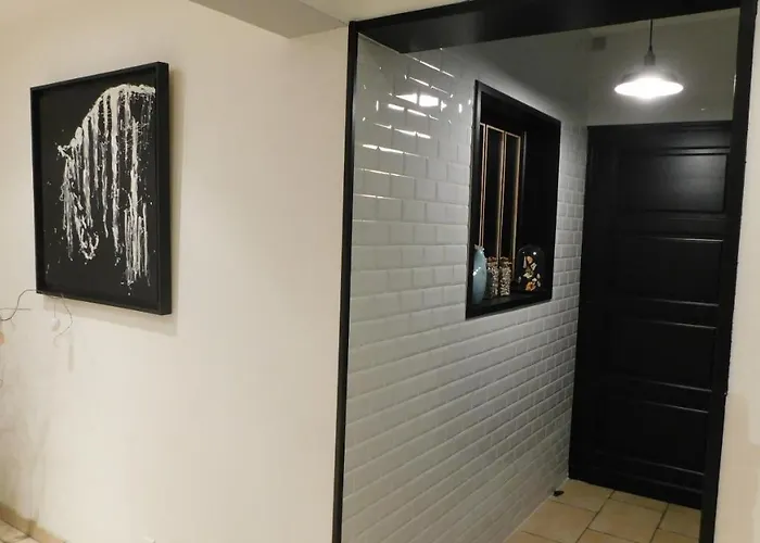 Relais De La Tour 3*