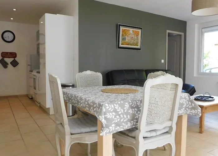 Relais De La Tour 3*