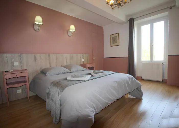 Relais De La Tour 3*