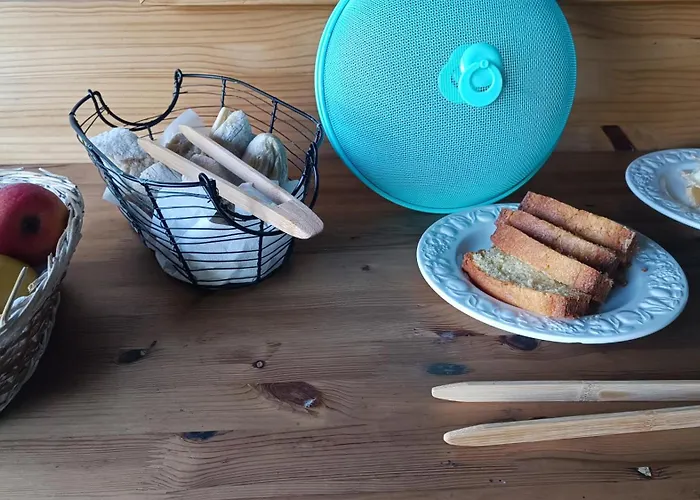 Relais De La Tour Bed and Breakfast 3*