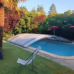 Nocleg ze śniadaniem Relais De La Tour 3*