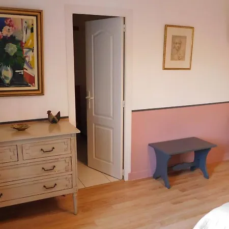 Relais De La Tour Panzió 3*