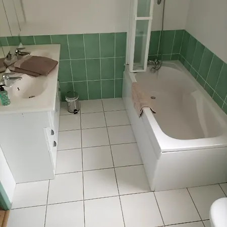 Relais De La Tour 3*