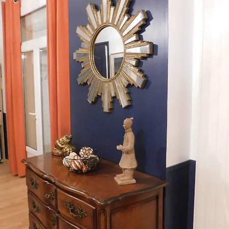 Relais De La Tour Bed & Breakfast 3*