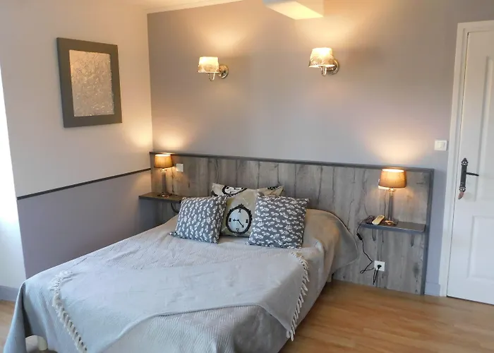 Relais De La Tour 3*