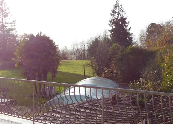 Relais De La Tour Frühstückspension 3*